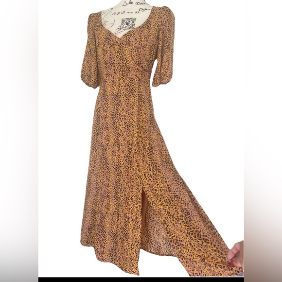 Wayf Midi Dress Cheetah Animal Print Puff sleeves V-Neck Lined Sz S Aesthetic - Picture 1 of 16